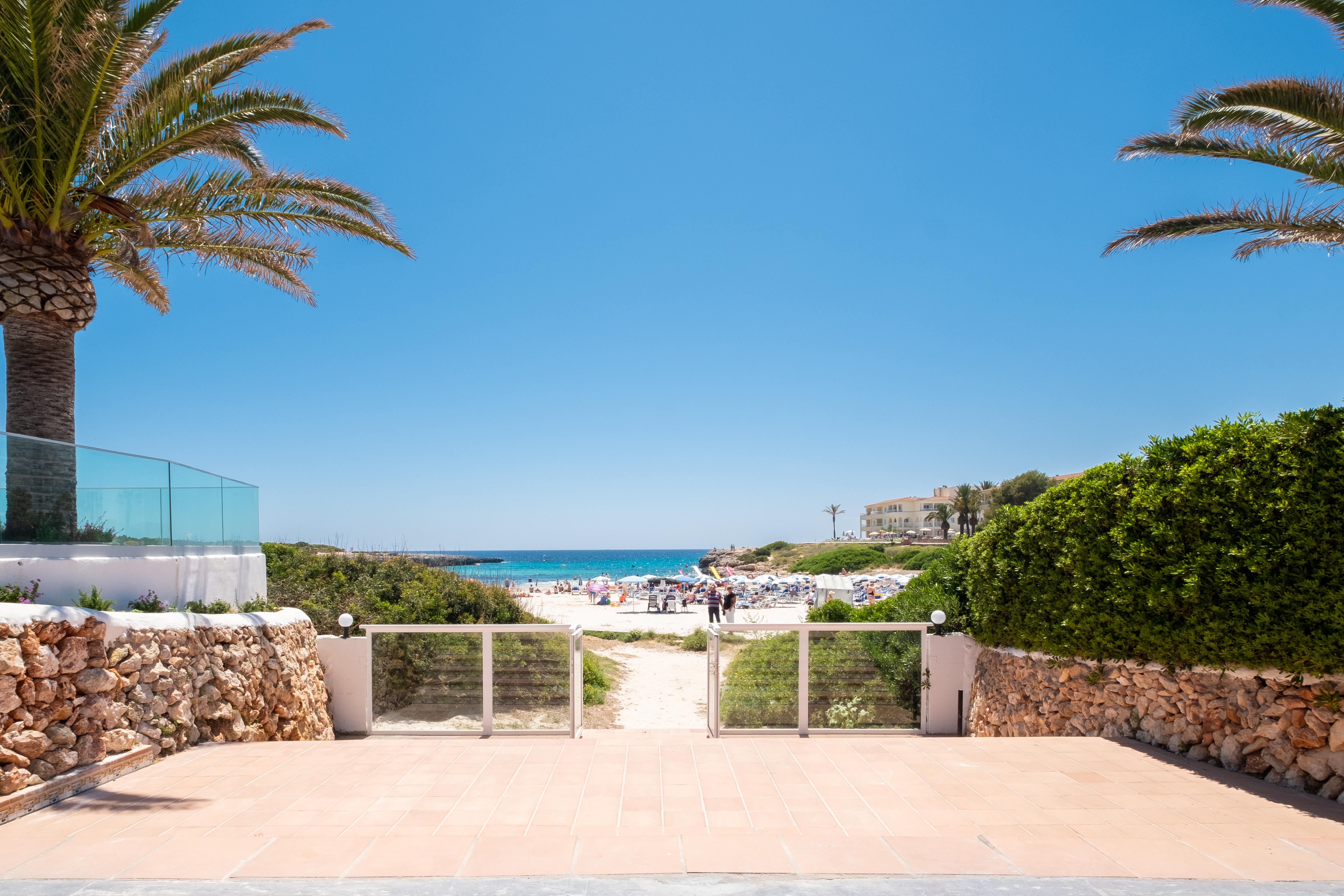 Fergus Style Carema Beach Кала-ен-Бош Екстер'єр фото